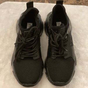 Steve Madden sneakers